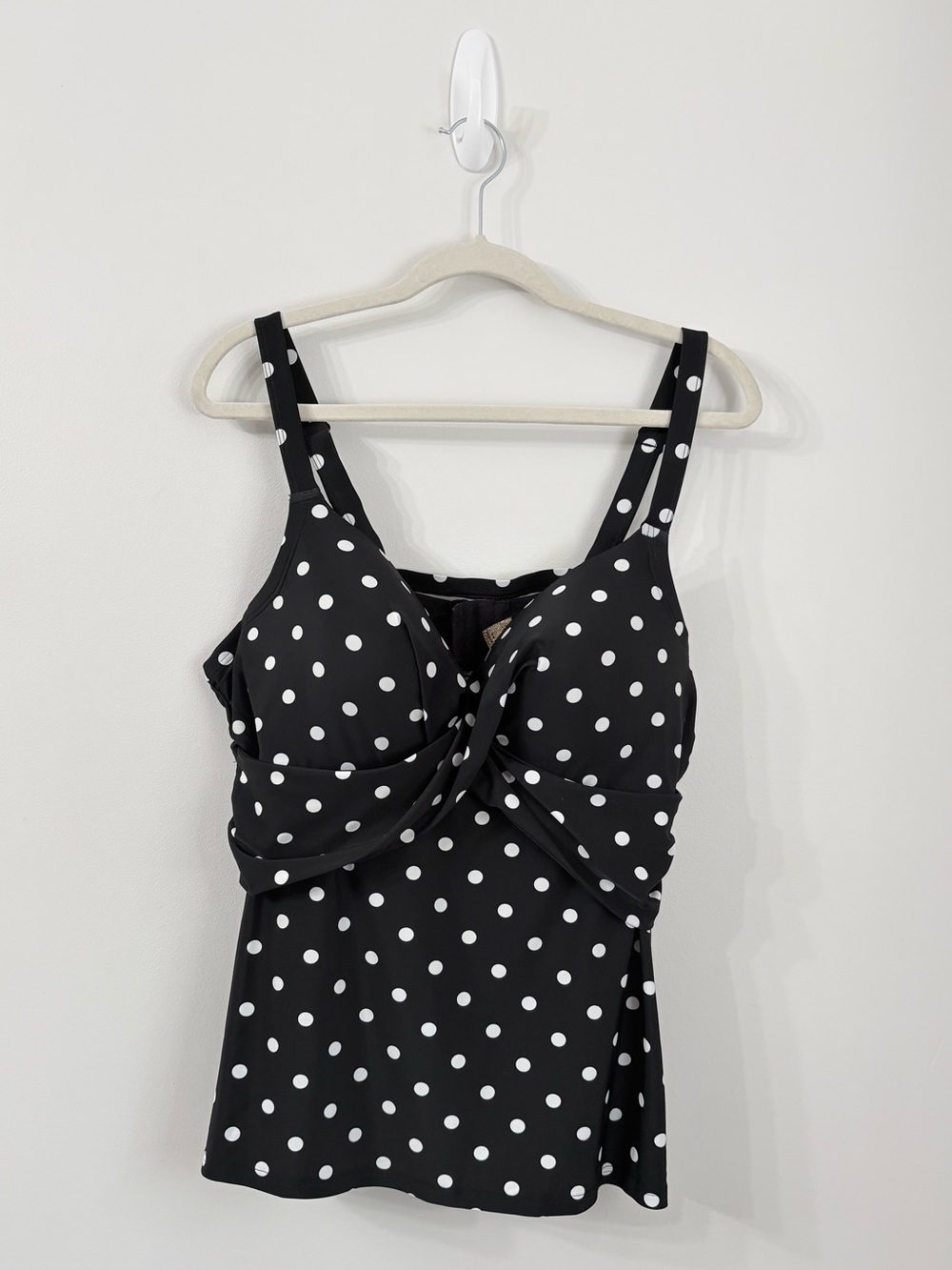 SEA SWIMWEAR 42D Black Polka Dot Tankini Top Twist Front Plus Size Vacation Chic - Picture 2 of 6